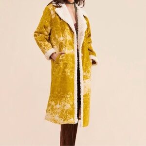 NWT Urban Outfitters Asher Faux Shearling Overcoat Sz P/S oversized yellow white
